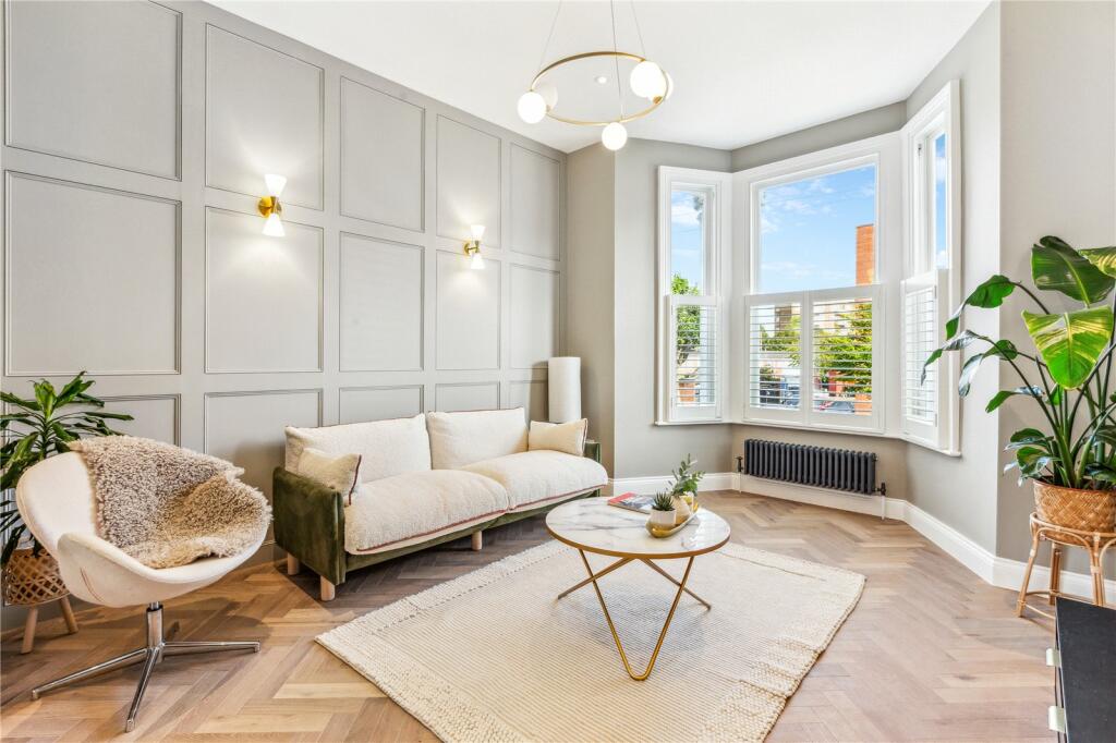 150230_BES230271_IMG_02_0000