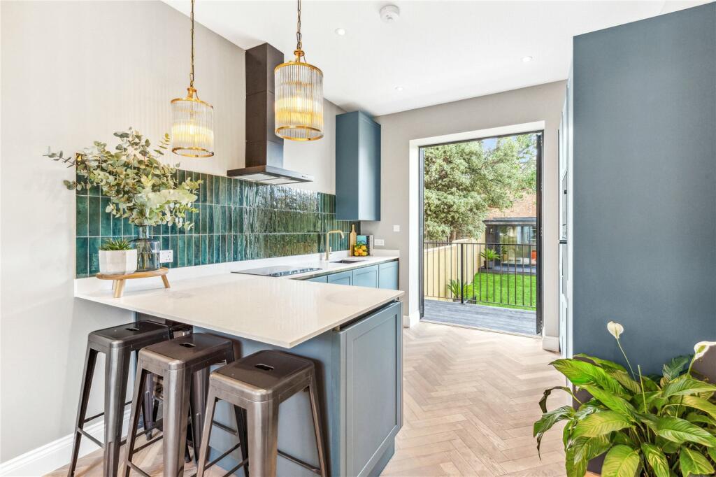 150230_BES230271_IMG_03_0000