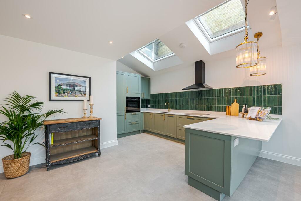 263546_2693953_IMG_10_0000