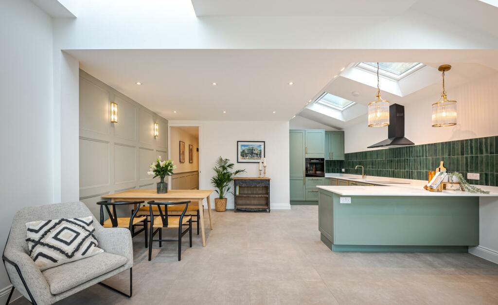 263546_2693953_IMG_11_0000