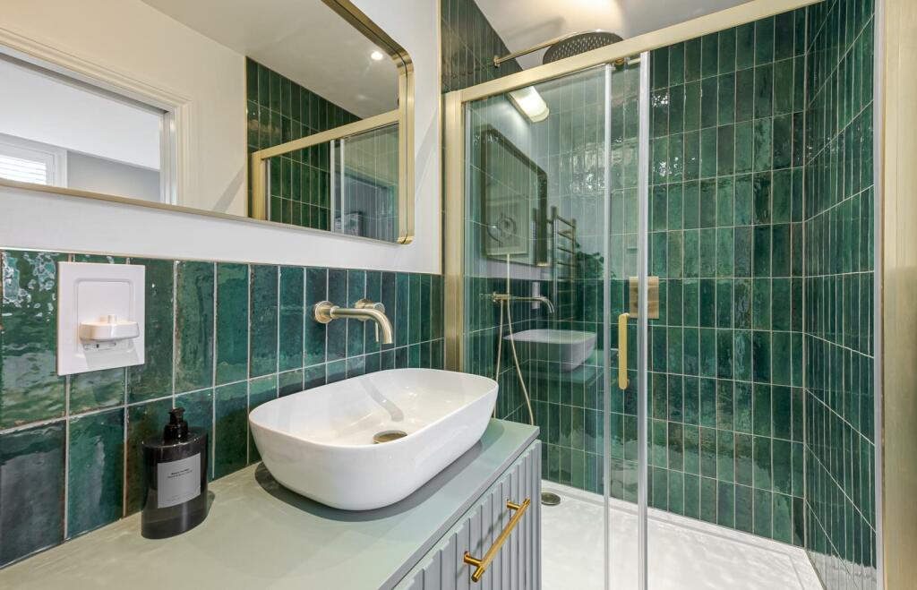 263546_2693954_IMG_12_0000